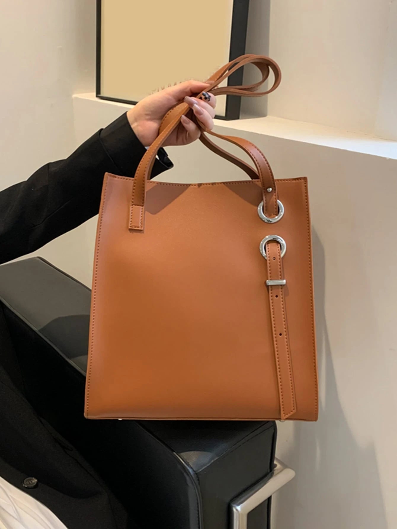 Elegant Square Tote - إليجانت سكوير