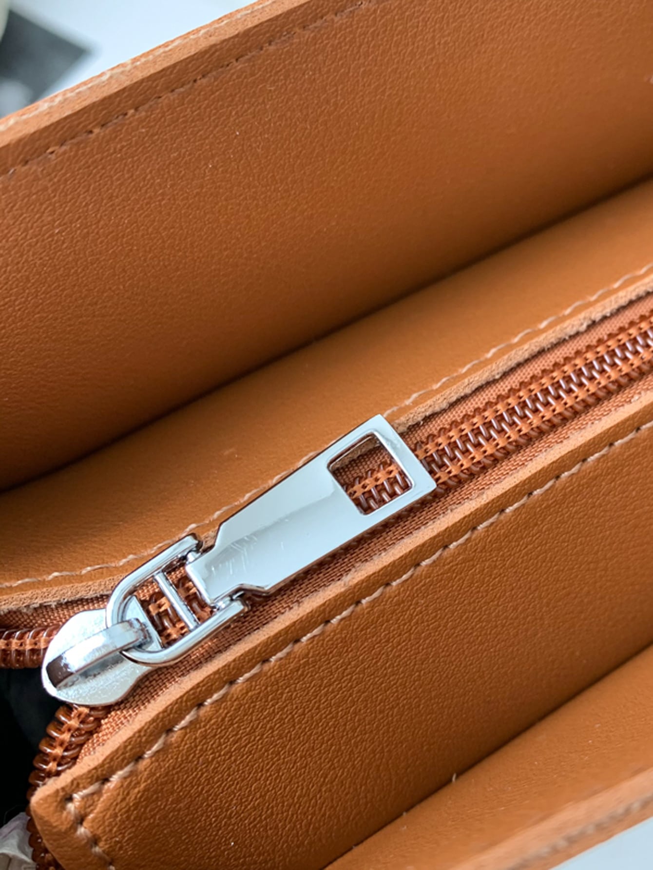 Elegant Square Tote - إليجانت سكوير